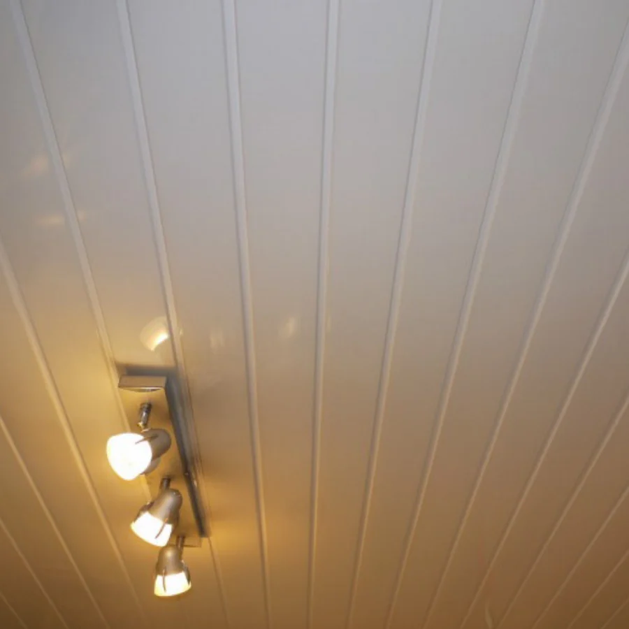 Gloss White V Groove 250mm x 8mm - Image 4