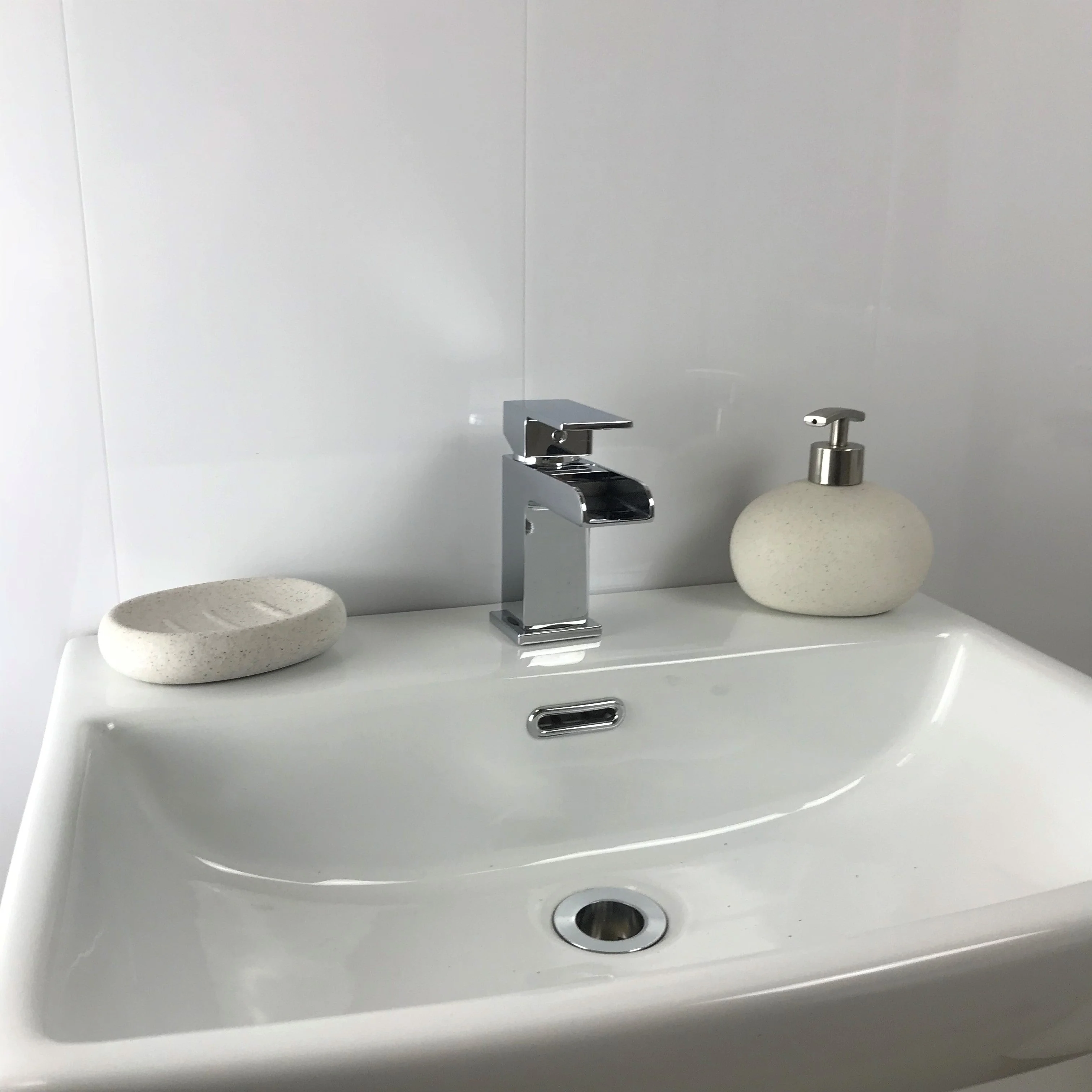 White Gloss 8mm - Image 3